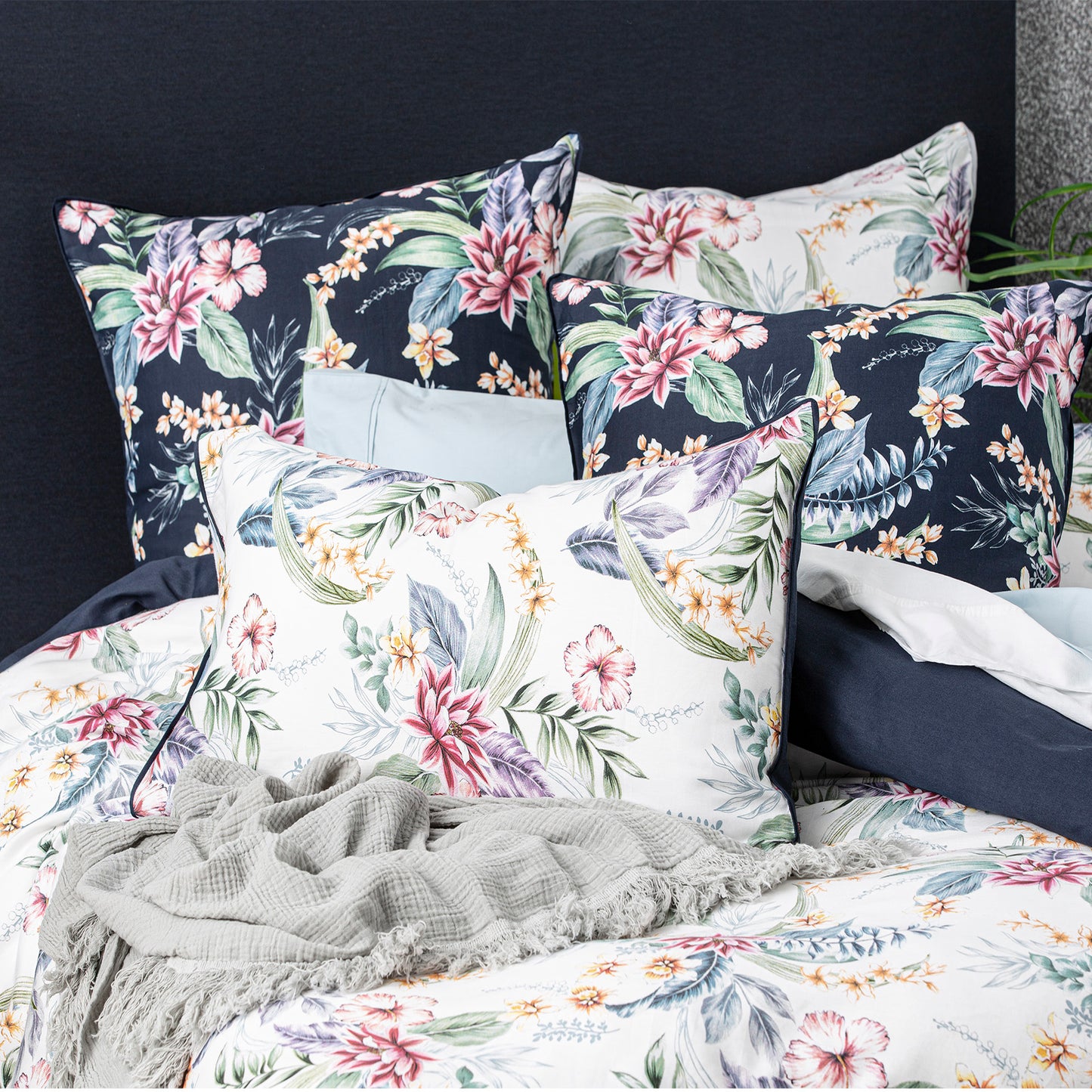 300 TC Cotton Quilt Cover Set - Reversible