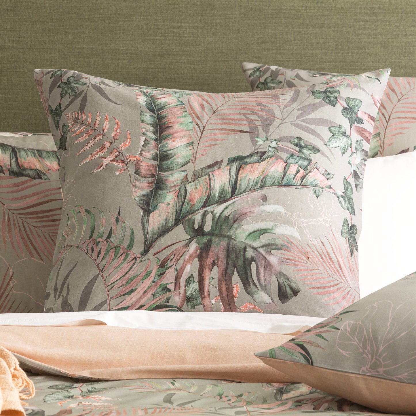 300 TC Cotton Reversible Euro Pillow Case