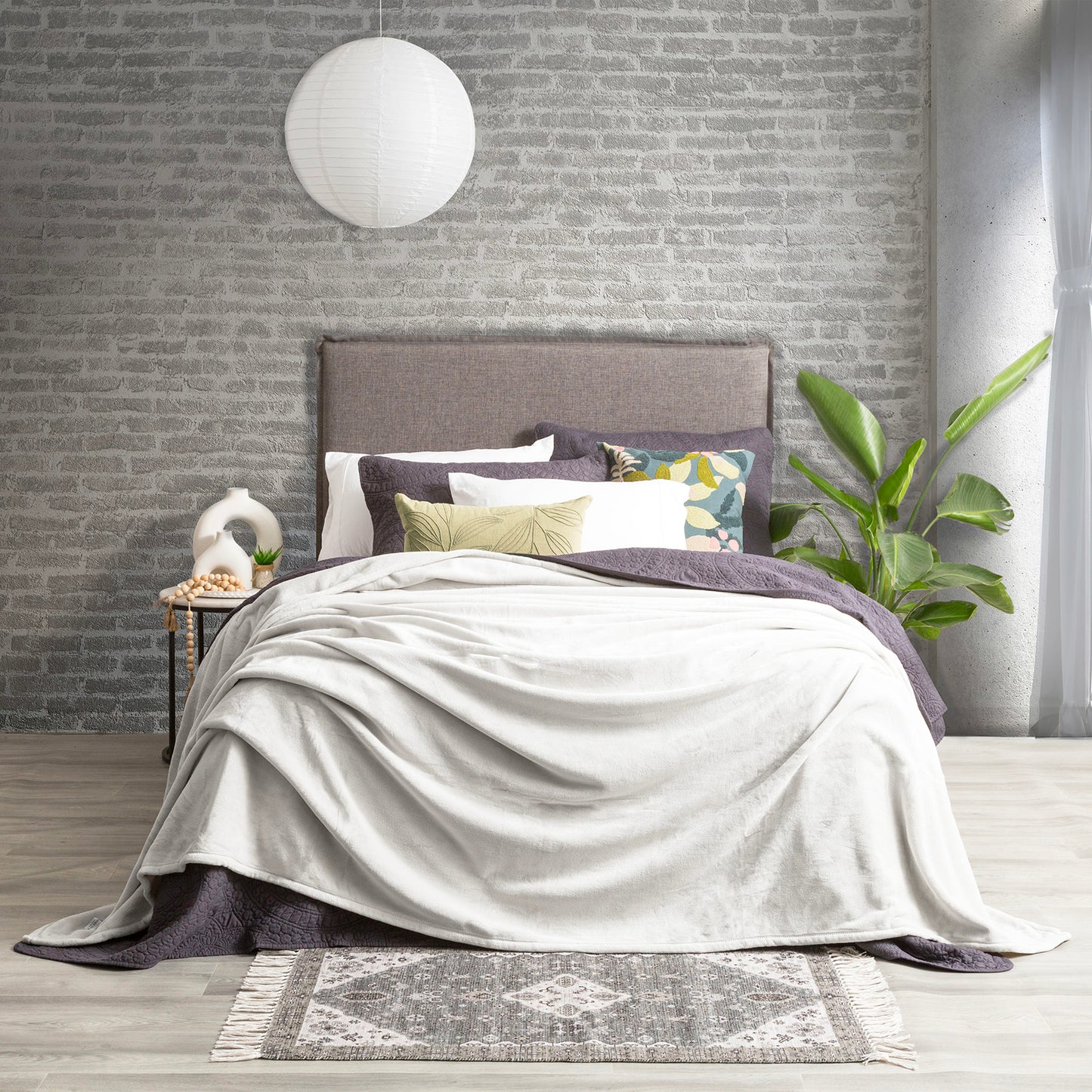 Ultra Plush Velvet Blanket - 380 GSM
