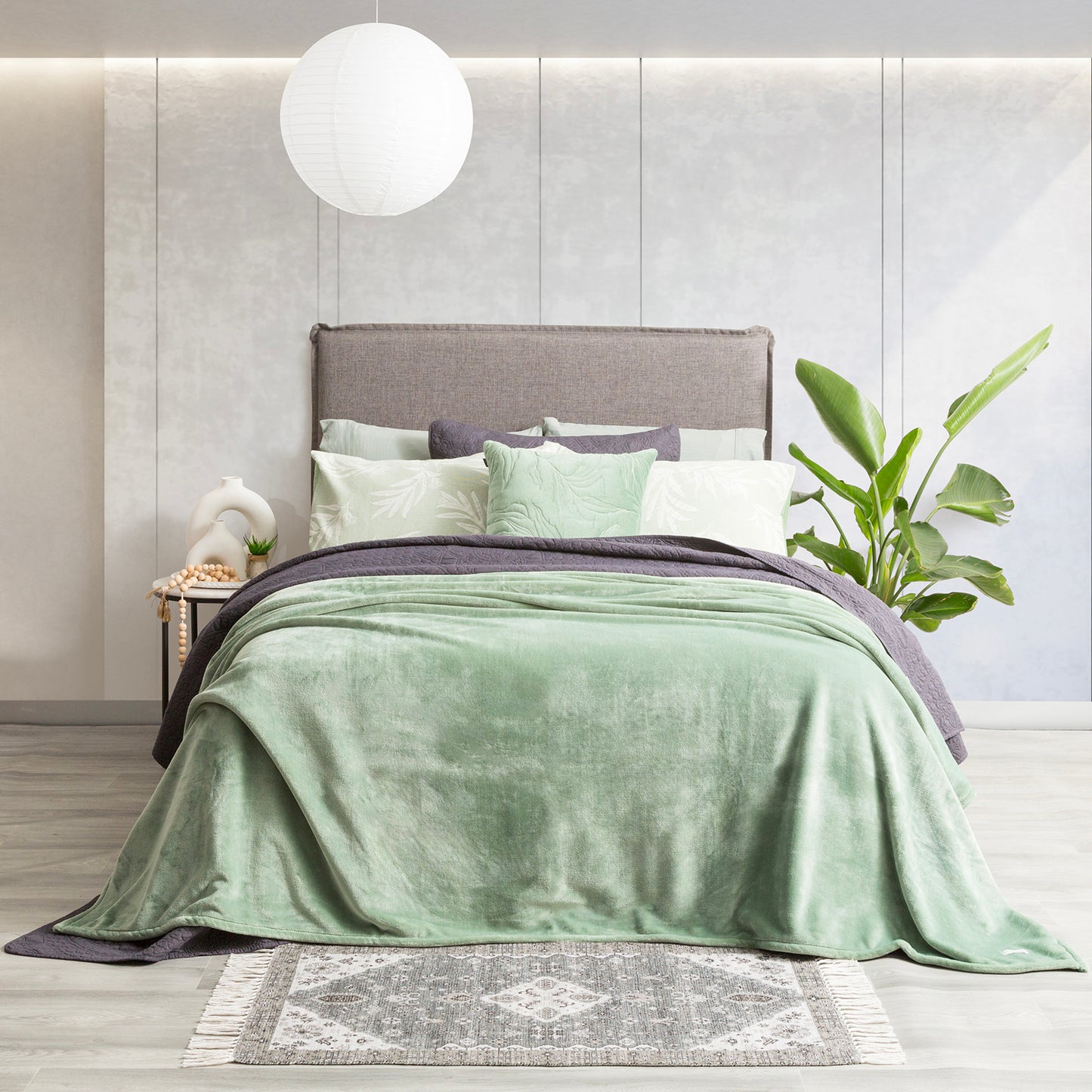 Ultra Plush Velvet Blanket - 380 GSM