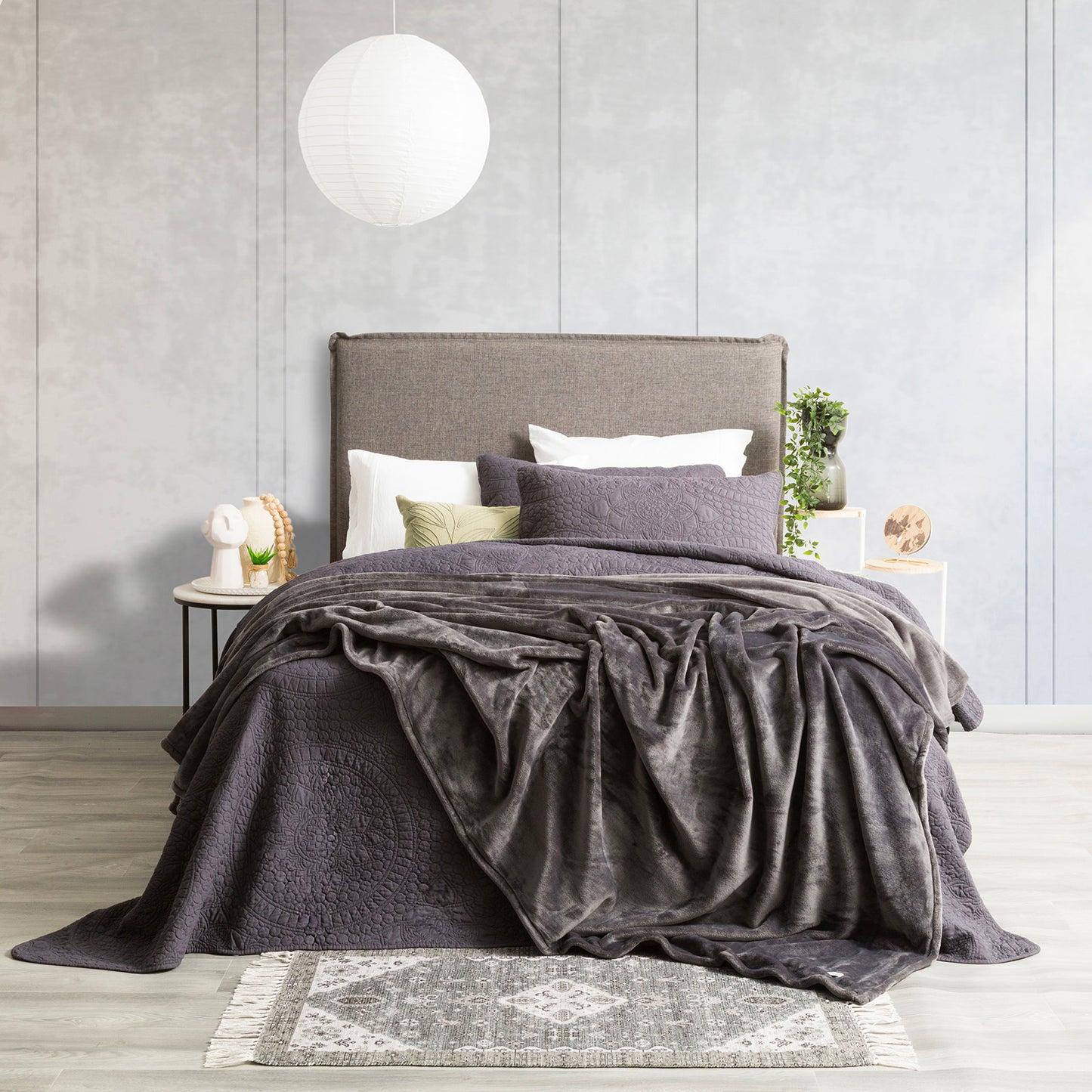 Ultra Plush Velvet Blanket - 380 GSM