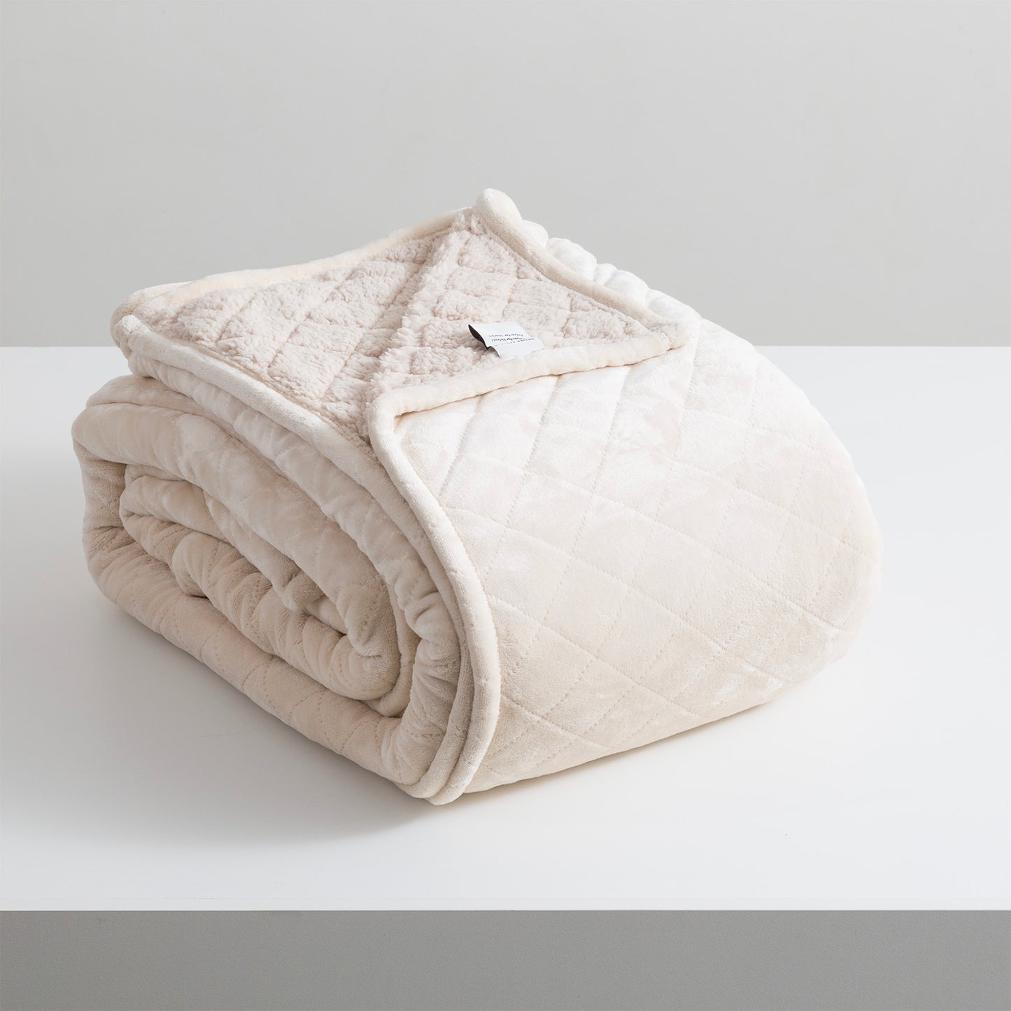 Heston Ultra Soft Velvet Sherpa Blanket - 480 GSM