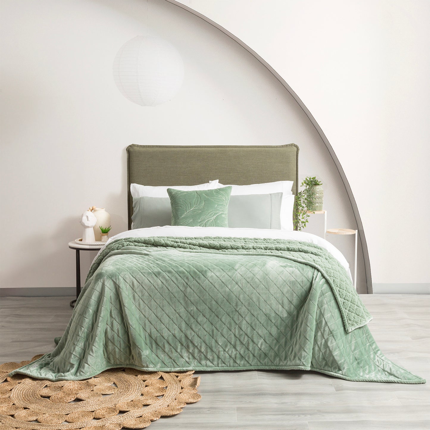 Heston Ultra Soft Velvet Sherpa Blanket - 480 GSM