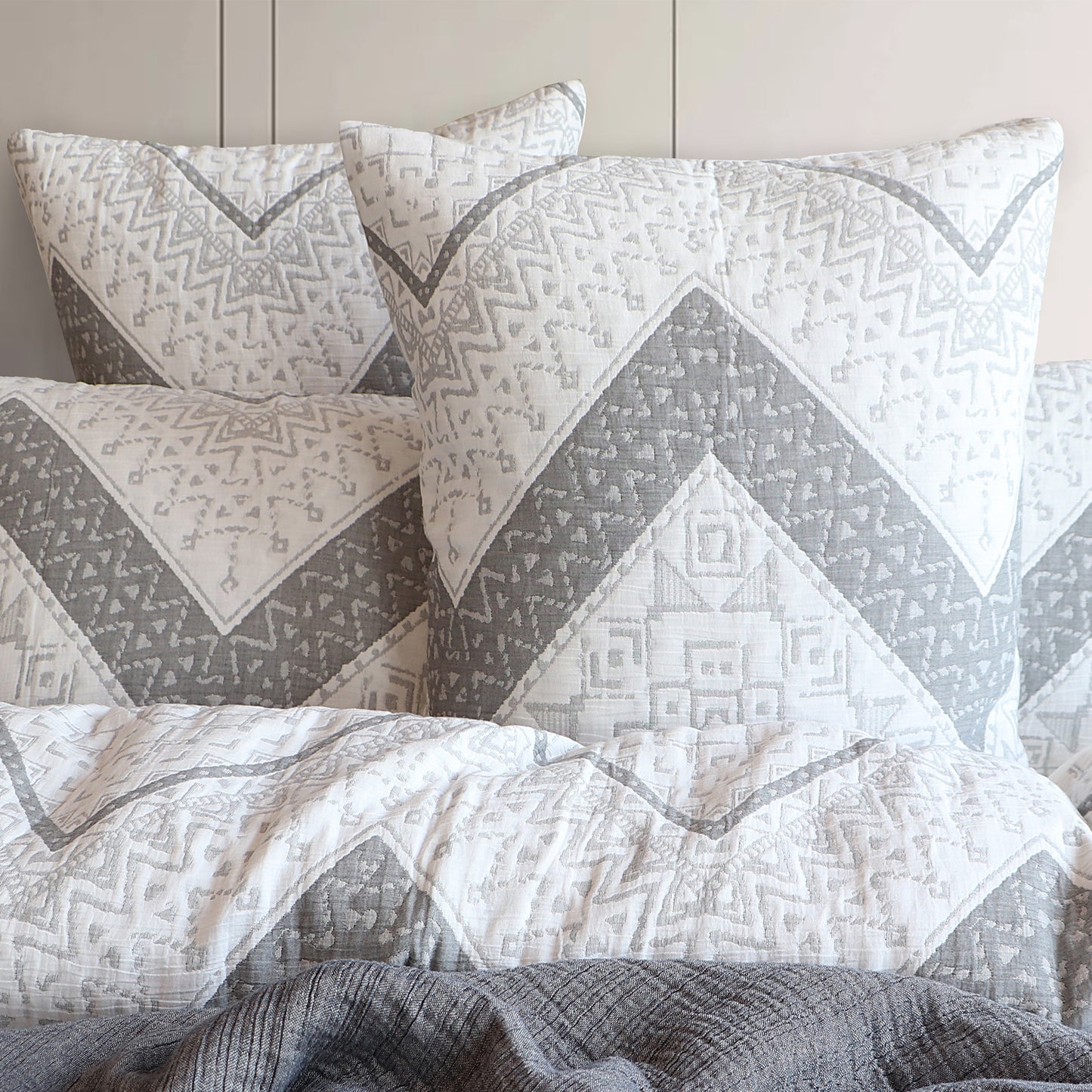 Indie Jacquard Quilt Cover Set - Yarn Dyed