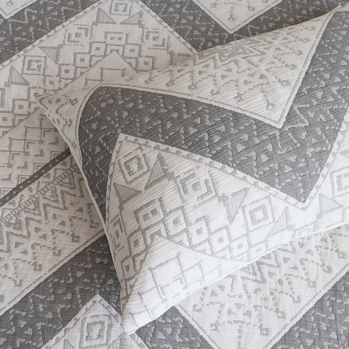Indie Jacquard Quilt Cover Set - Yarn Dyed