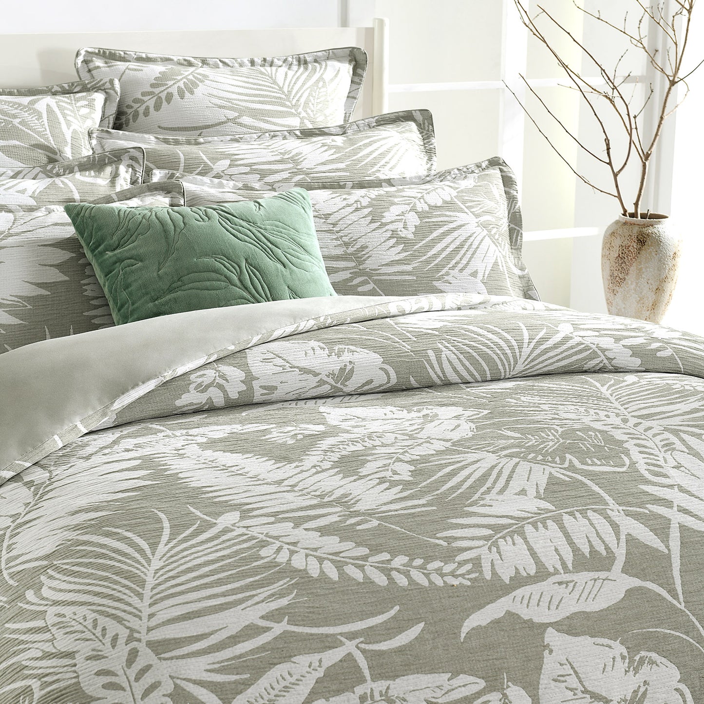 Bengali Jacquard Quilt Cover Set