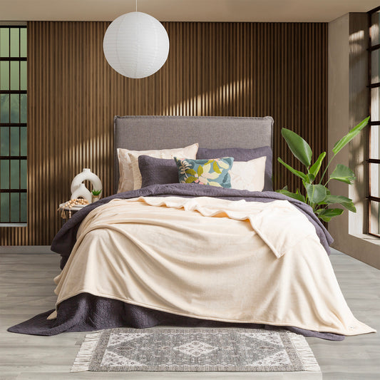 Ultra Plush Velvet Blanket - 380 GSM