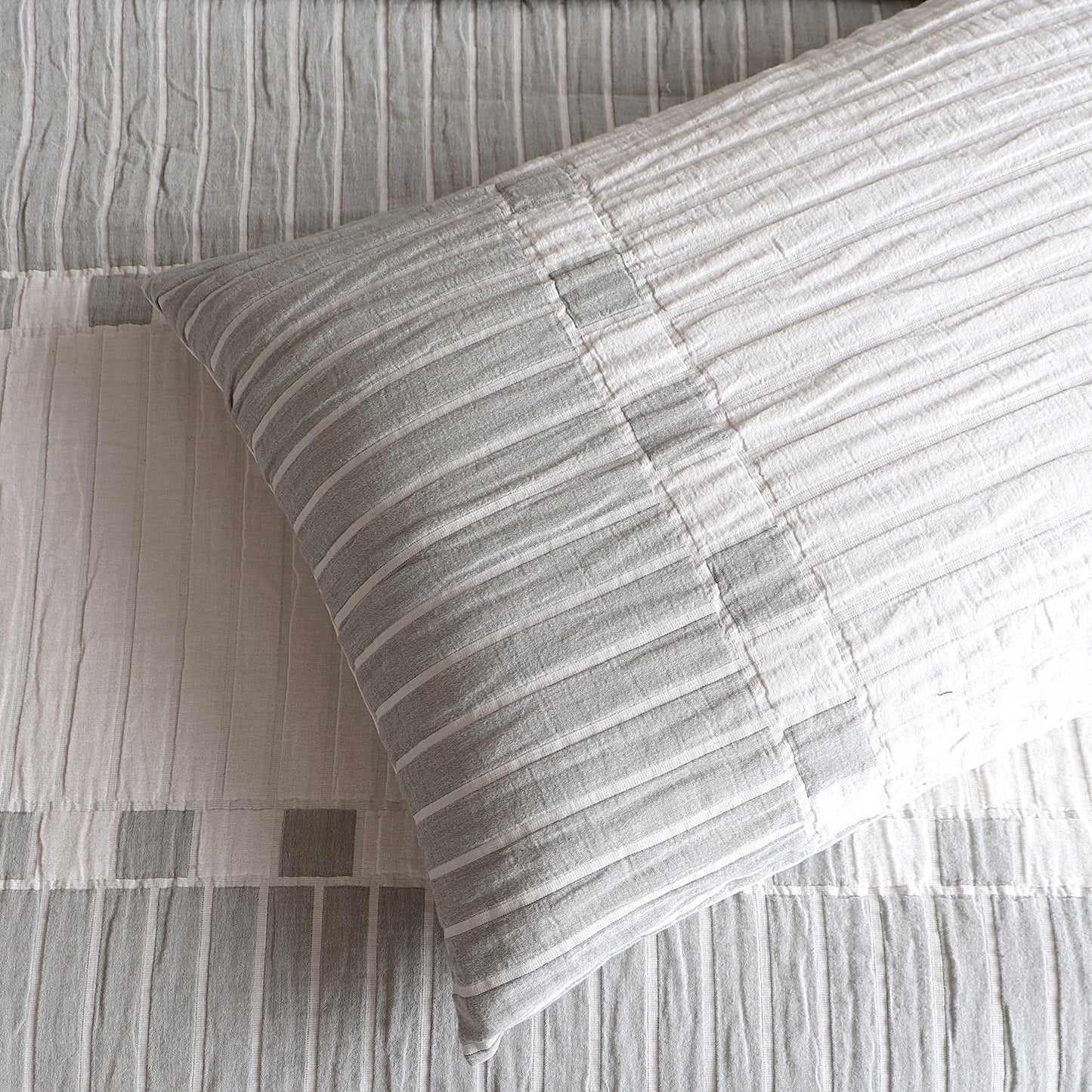 Jacquard Yarn Dye Quilt Cover Set